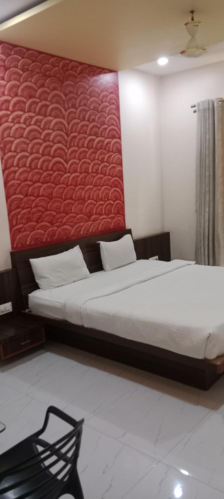 Hotel Swamiraj Indapur  Exterior photo